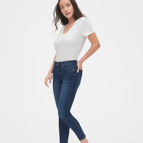 GAP Denim - Gap Mid Rise Curvy Skinny Jeans in Indigo, Sz 4